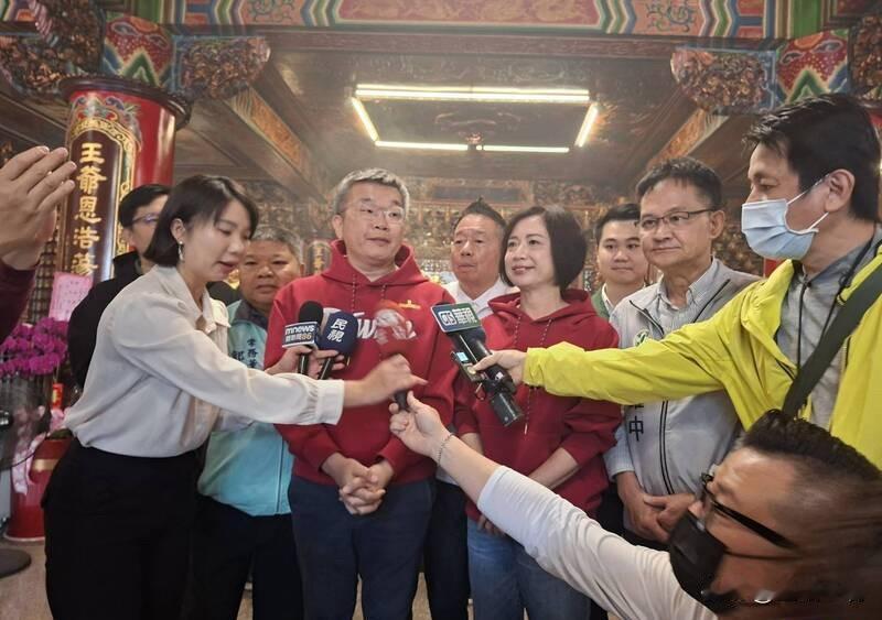挑战“万年总召”柯建铭蔡其昌：最好的安排对于参选民进党团总召、挑战柯建铭