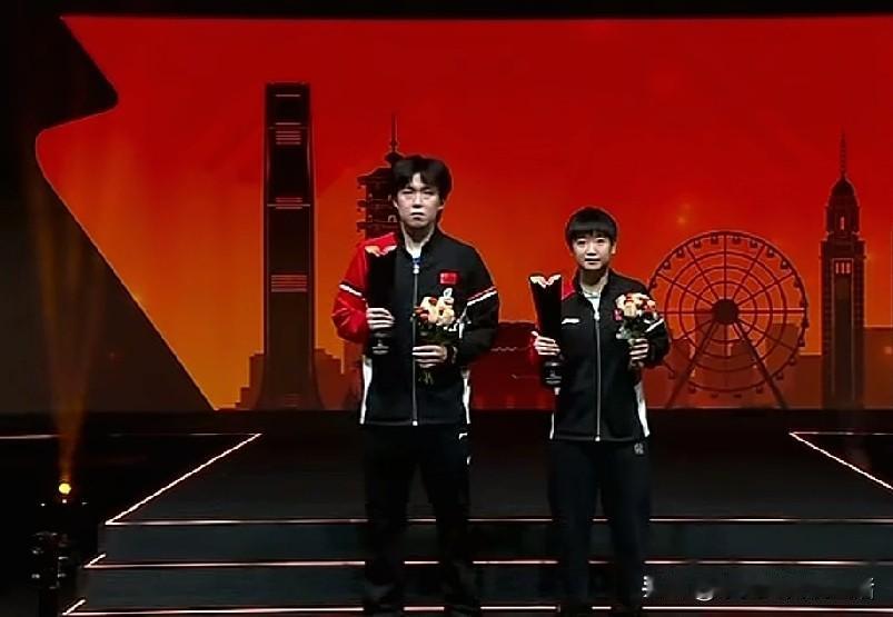 真有意思，孙颖莎因伤退掉单打，带伤上了打完混双输给韩国队获得亚军。那些早就准备好