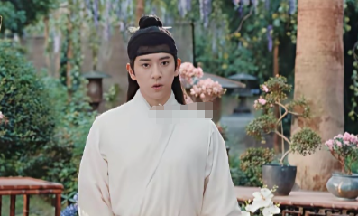 荣善宝的茶王树，烧得真值。白颖生烧的。他当众承认，只为把五小姐的背叛，钉死在