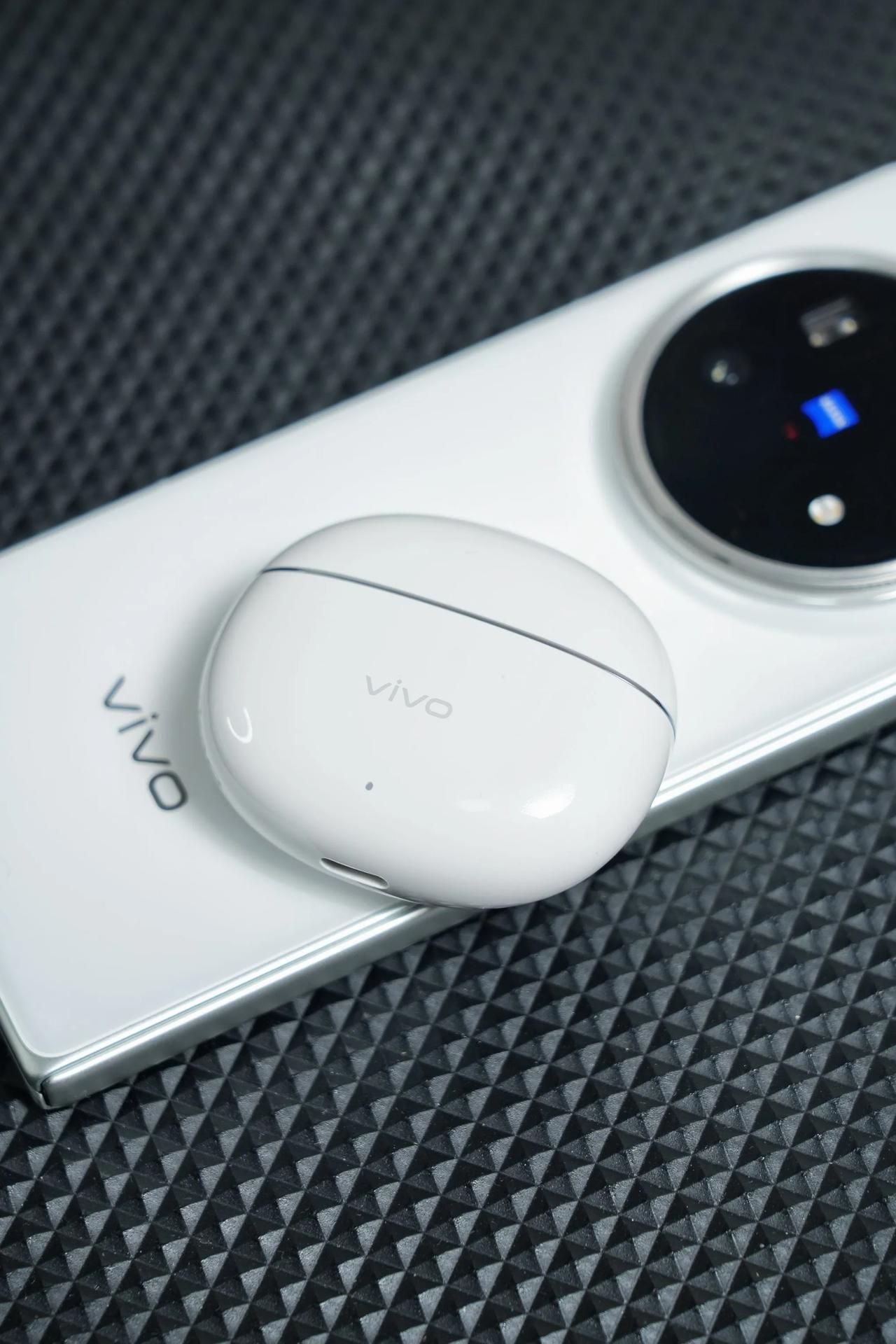 vivoTWSAir3Pro看大佬们都说这耳机是最强半入耳式耳机苹替。
