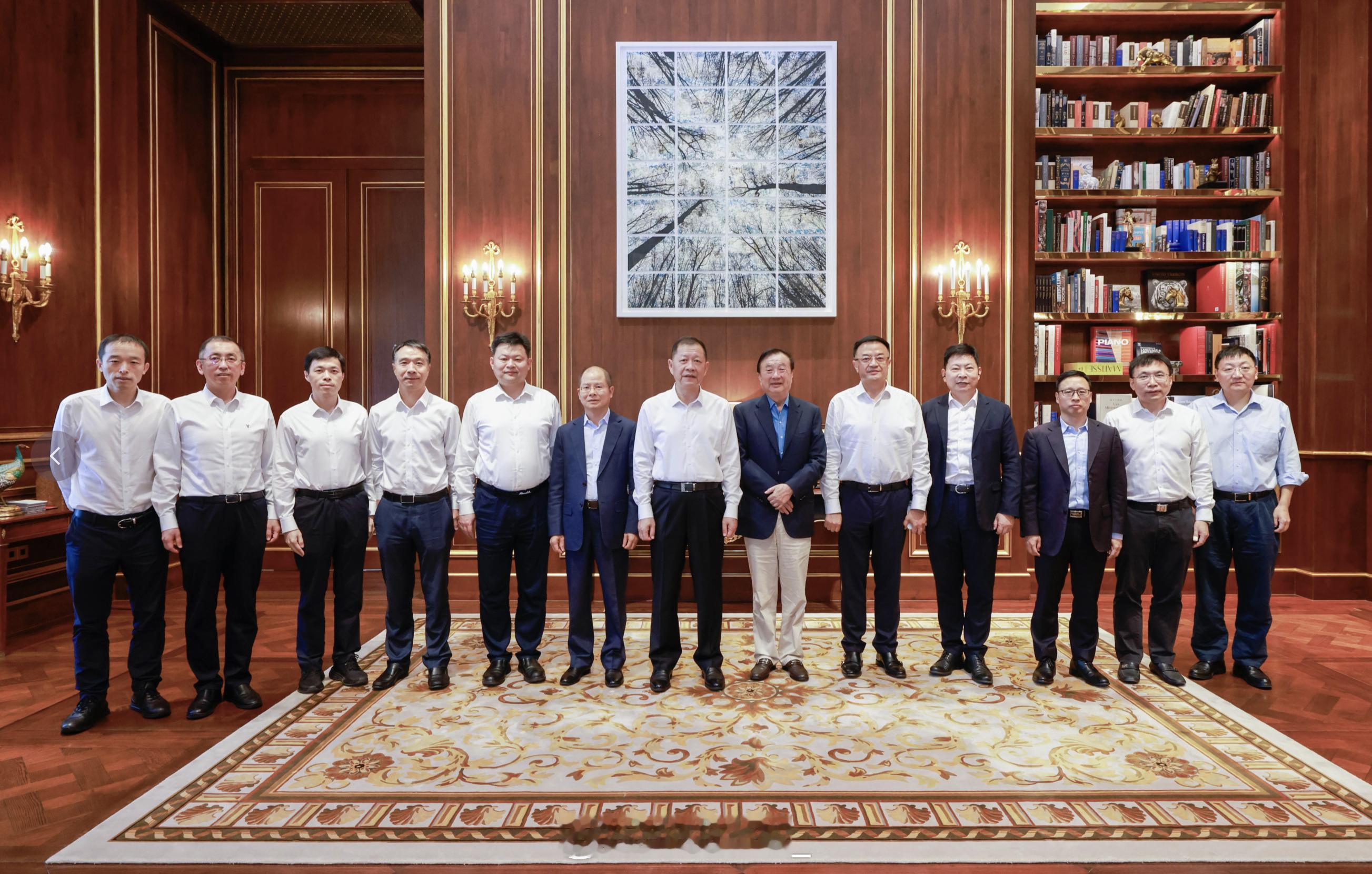 周锋总是真年轻啊东风日产​​​