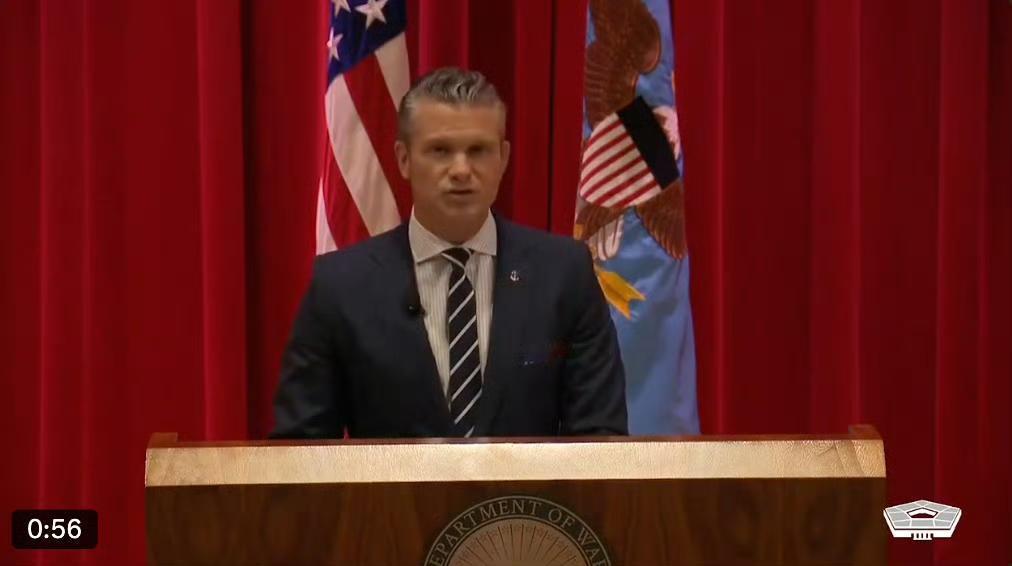 美国官员个个都是优秀的段子手，不信请看这位美国首个战争部部长皮特·赫格塞斯的演讲