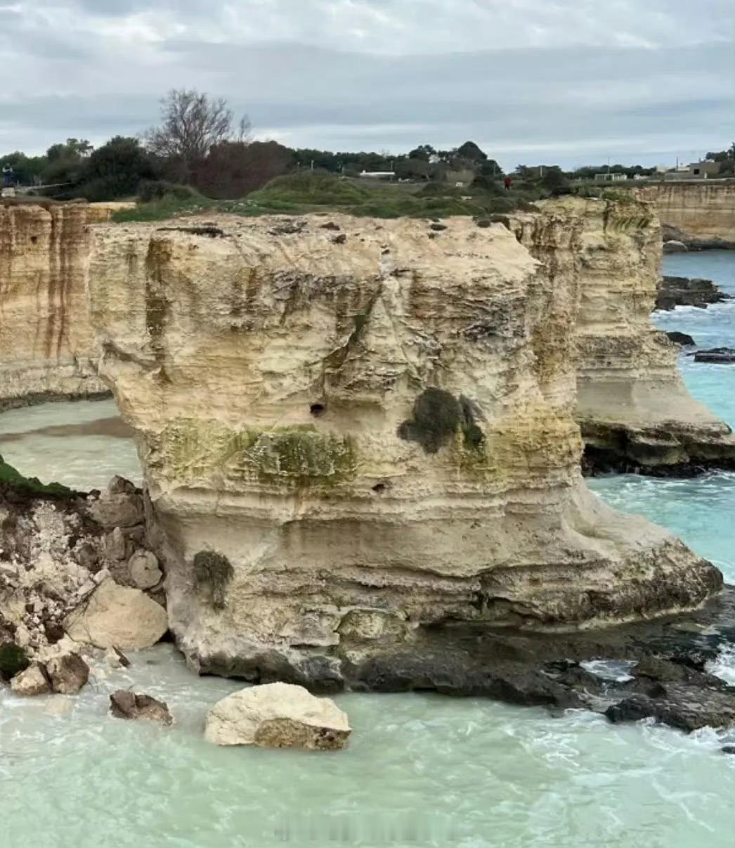 意大利网红爱情拱门塌了许过愿的情侣们还好吗
