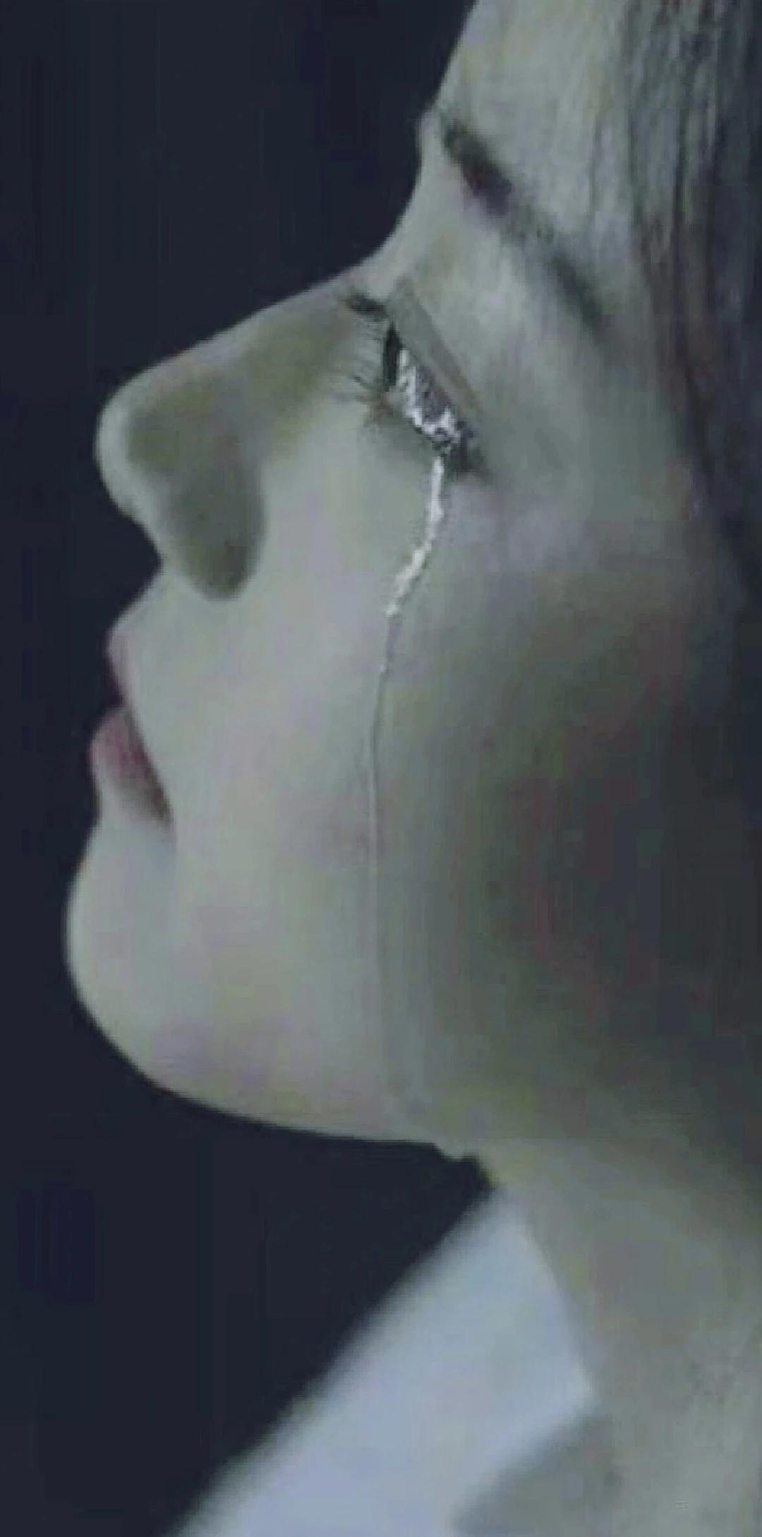 昨晚视频时，闺女突然撒娇："妈，等我生孩子你可得来照顾我啊，我可不想让婆婆插手。
