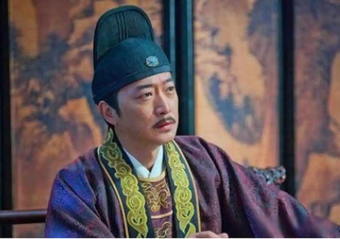 公元955年，后周皇帝柴荣调集重兵，杀气腾腾直扑蜀地。后蜀举国恐慌，以为亡国之战