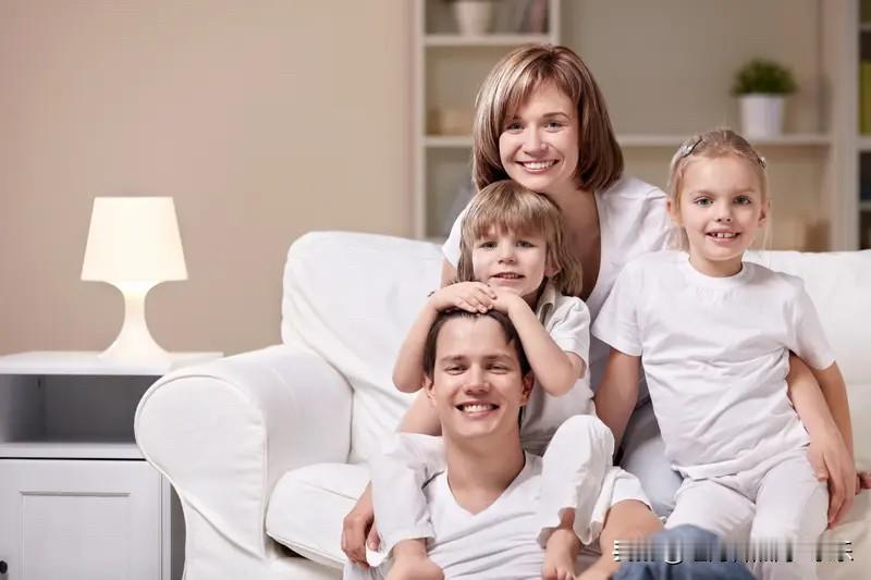 父母劝子女早点结婚，早点生孩子，真不是为了自己的面子，或者去害自己的子女。大家