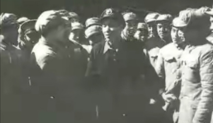 1955年1月12日，位于福州机场防空部队的高射炮和高射机枪忽然对空猛烈射击。