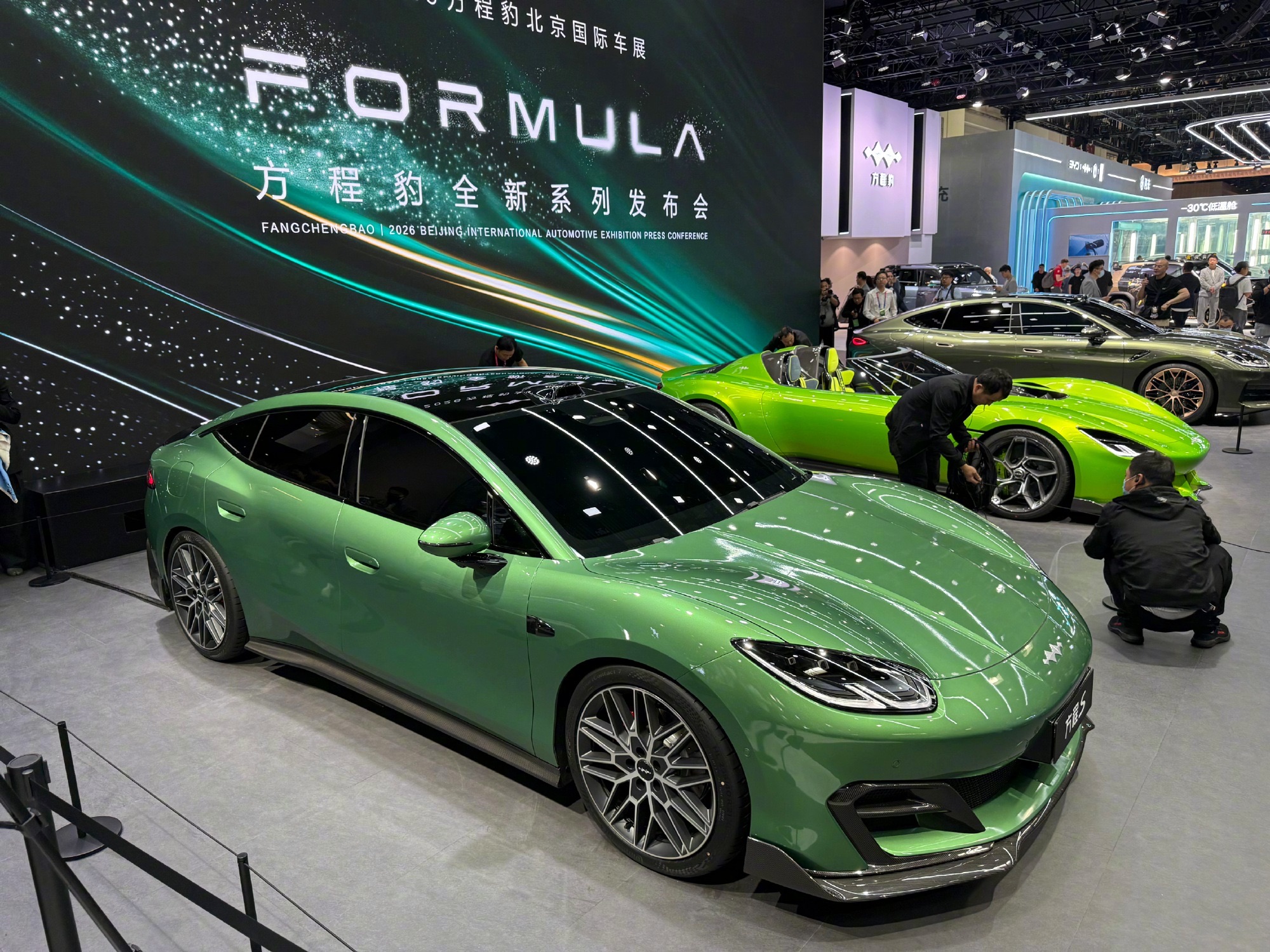 比亚迪方程豹现在的节奏太好了，自从熊甜波来了之后，先是搞了一个13万的钛3一下就