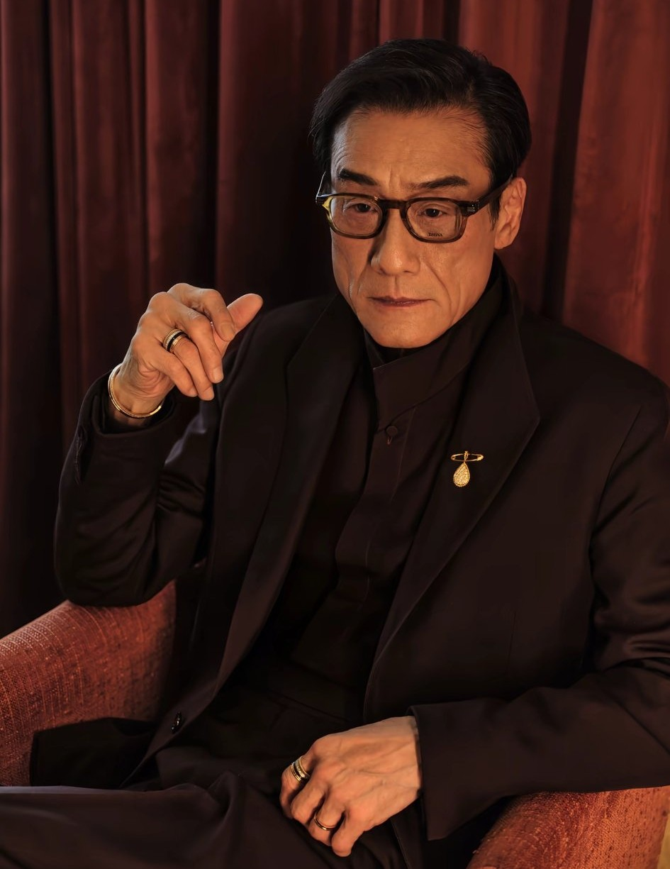梁家辉采访说：“我最有光荣感的角色有两三个，第一个是我入行时饰演咸丰皇帝，那个绝对是无限光荣。第一部