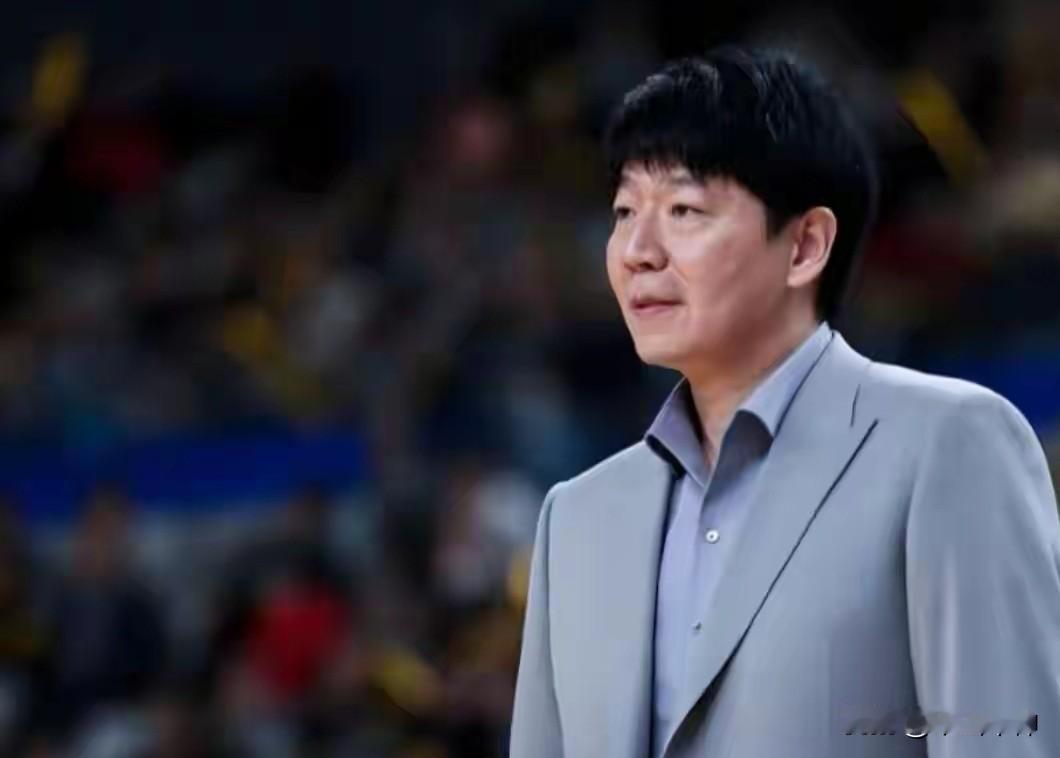 说句公道话：于德豪可以降薪留用，但孙桐林不要年薪也不留！为什么这样说？因为他们俩