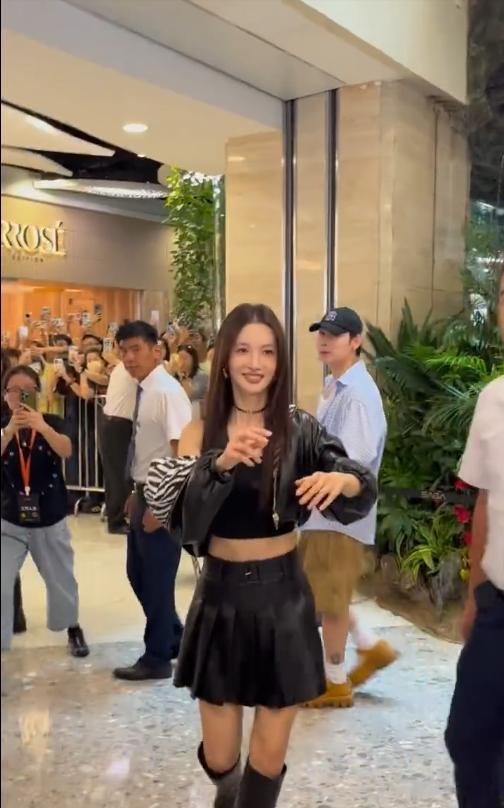 感受下金晨本人有多美
