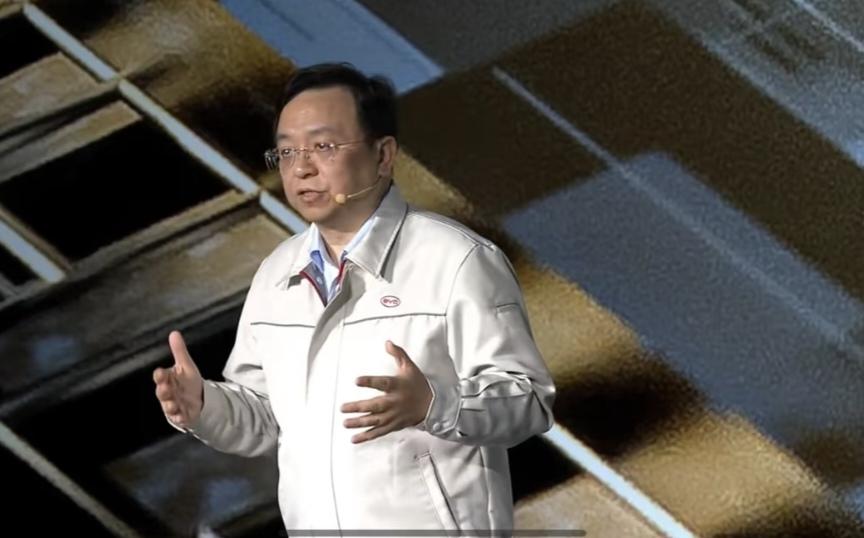 王传福透露：“明年还会有一批新的技术推出来，后年还有更多惊艳的技术爆发出来。这样