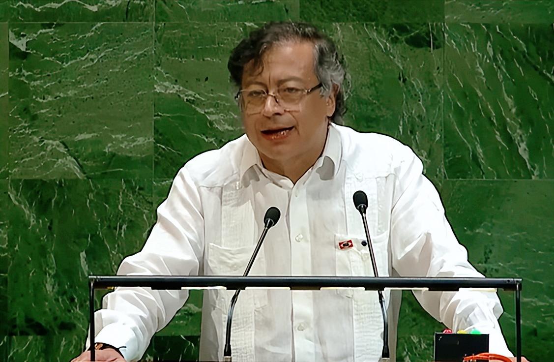 反正离下台就剩不到五个月，哥伦比亚总统佩特罗是真不藏着掖着了，在最近的采访里，他