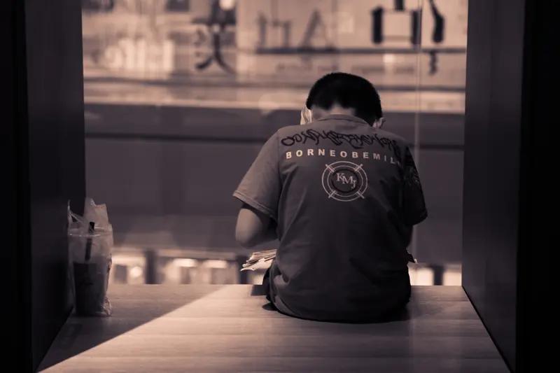 看哭了!湖南衡阳的这个19岁男孩,故事像是一股清流,直击心底最柔软的角落。父亲因