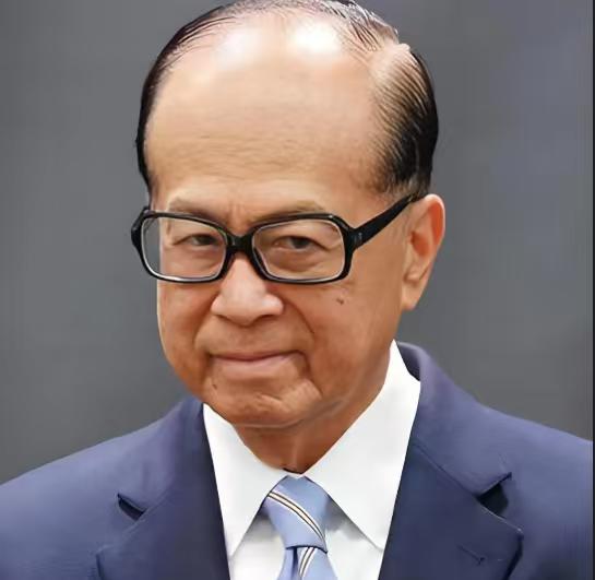 这年头，是不是大家觉得钱不好挣了，这次香港火灾，李嘉诚捐款8000万港元，对比过