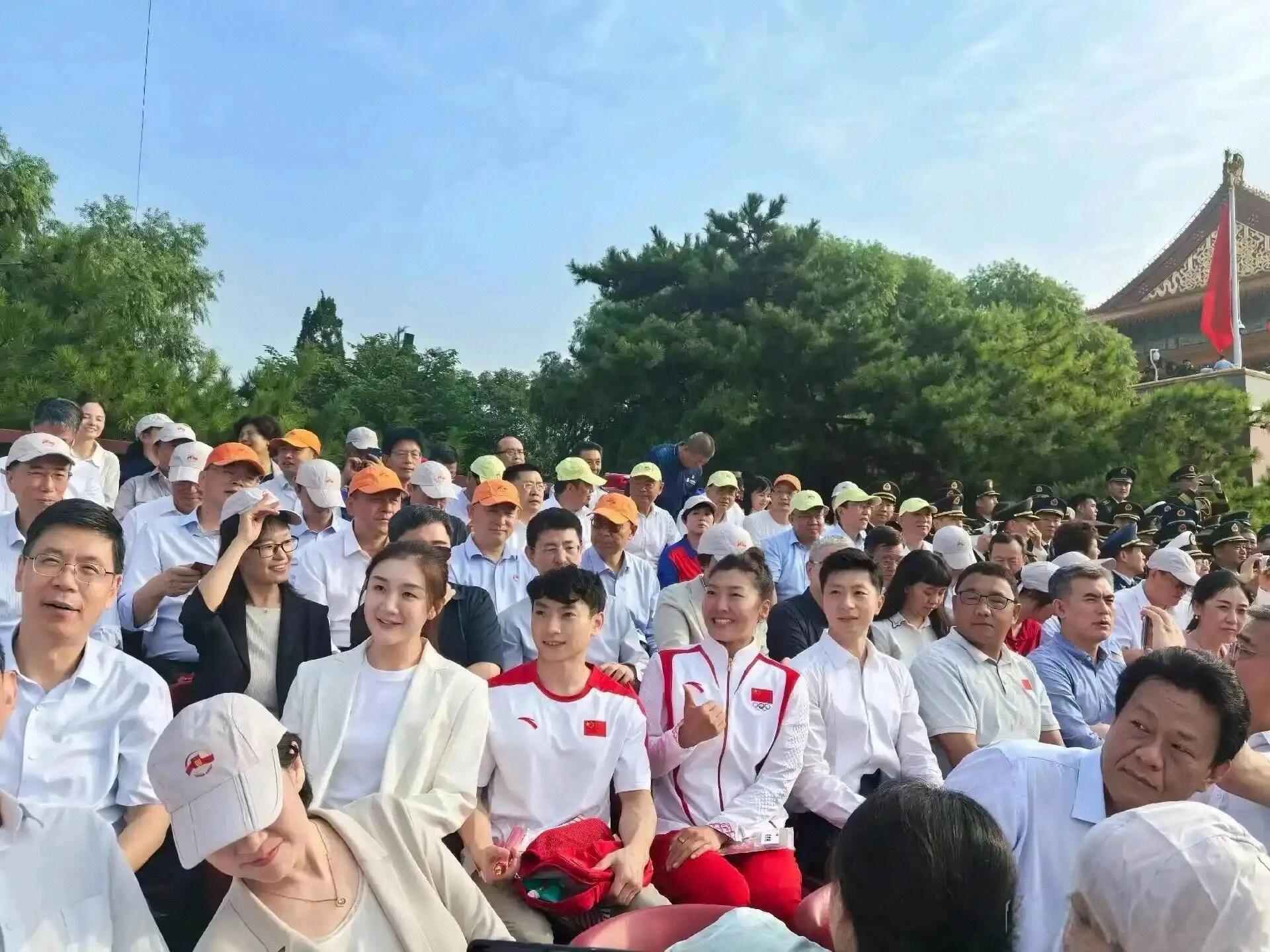 小领导真俊🤩​​​