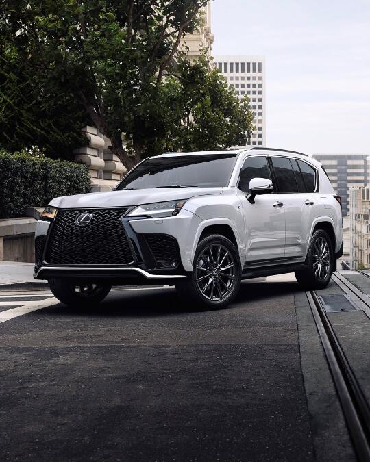 2025款Lexus LX 700h F SPORT强操控版