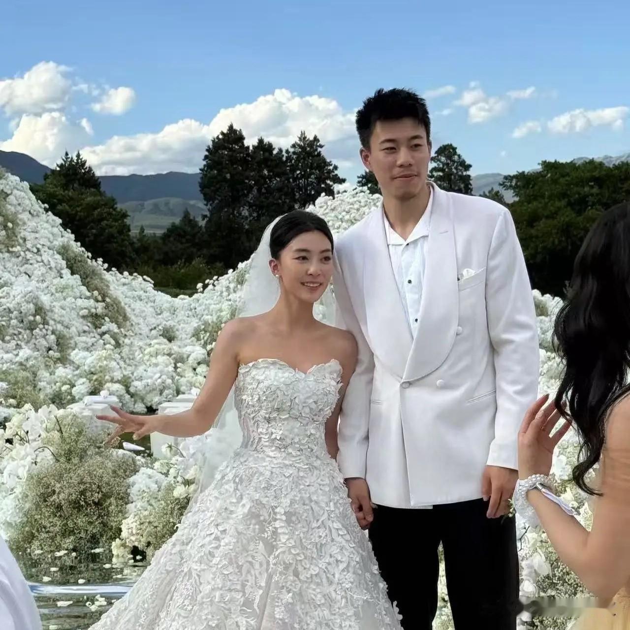张镇麟选择在6月7日结婚，只是他个人人生中的一个重要安排，和比赛日重合更多是一种
