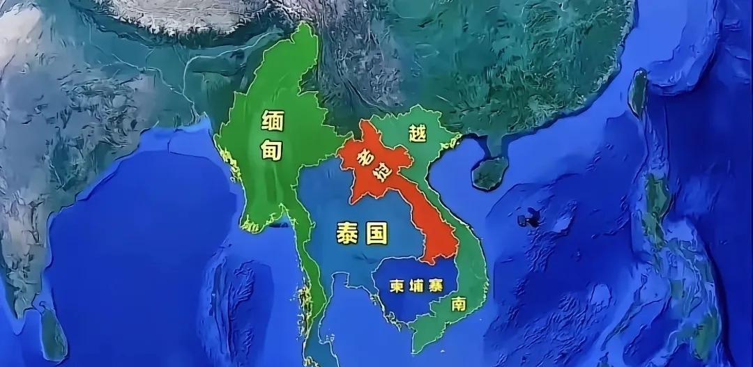 柬埔寨大概率又被西方国家忽悠瘸了，打了泰国打老挝，达到搅乱东南亚局势的目的。等