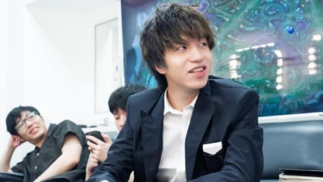 老父亲 Clearlove 欣慰了? EDG休赛期逆天改命, 顶级射手强势入驻