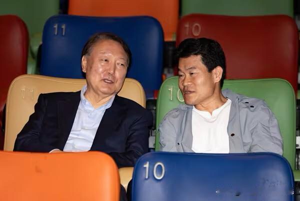 前韩国史讲师全韩吉17日被爆已加入国民力量党，他是力挺前总统尹锡悦的极右代表人士