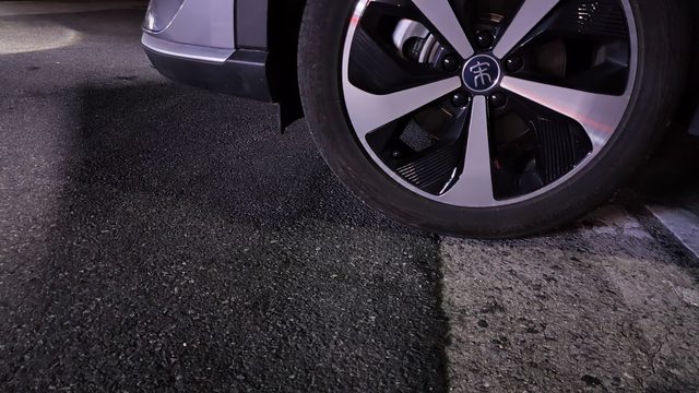 遥控停车说有用也没那么有用今天试了下比亚迪的遥控车辆，停进去觉得很好用，很窄，