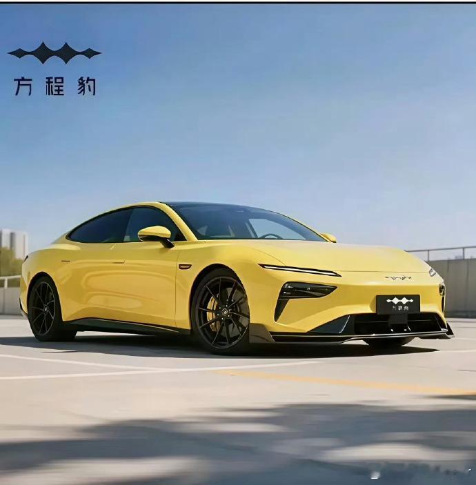 方程豹轿跑也来了，整体的外观设计还是蛮在线的，大家觉得呢？[doge]​​​