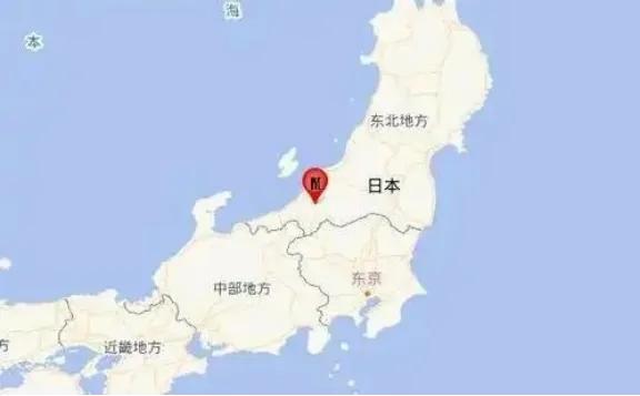 4月17号，日本一艘驱逐舰关了GPS，偷偷摸摸穿过了台湾海峡。这不是演习。是