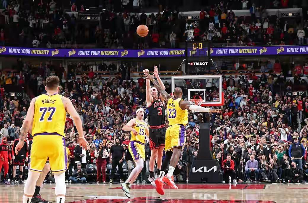 感谢詹姆斯！他会是打破NBA尘封三十年纪录的人吗？！休赛期公牛队球员吉迪获得了