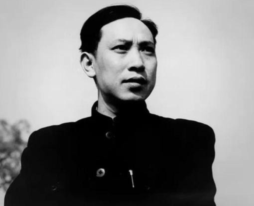 1966年，毛主席最信任的秘书，前途无量的田家英，突然吊死在毛主席的藏书室，消息