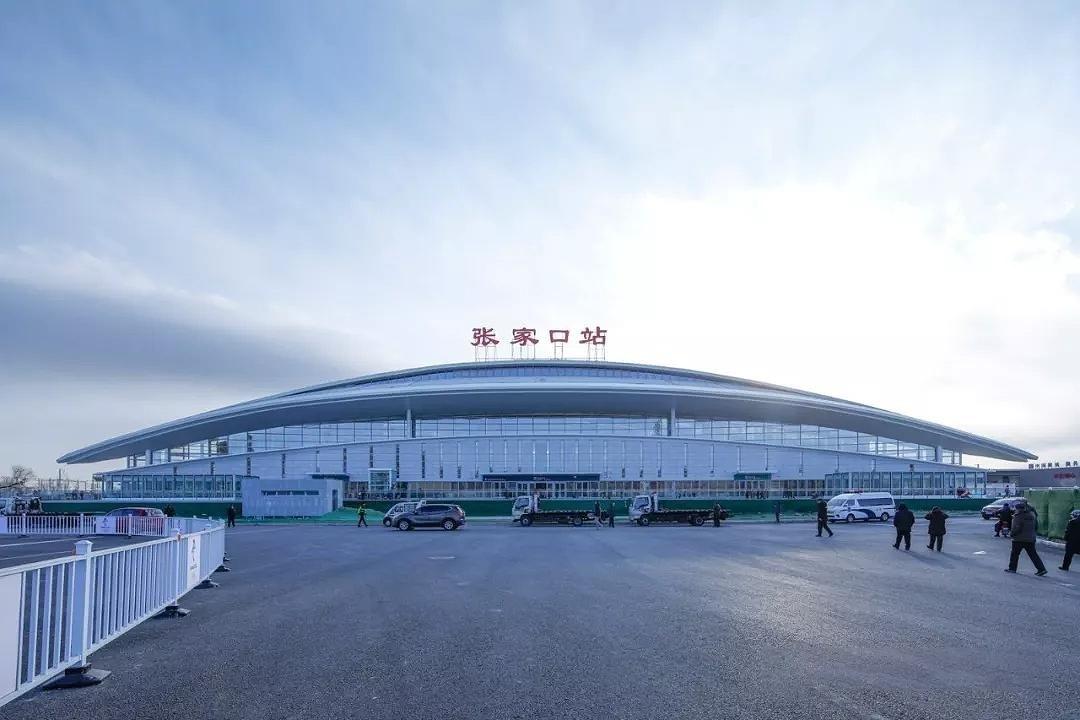 最让越南破防的，就是中老铁路建成后，曾经在越南人眼里上不了台面的老挝，曾经活该被