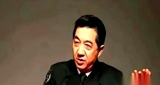 现在回头看，局座2015年那句话，真是听得人后背发凉。“美国啥也不干，让咱们追