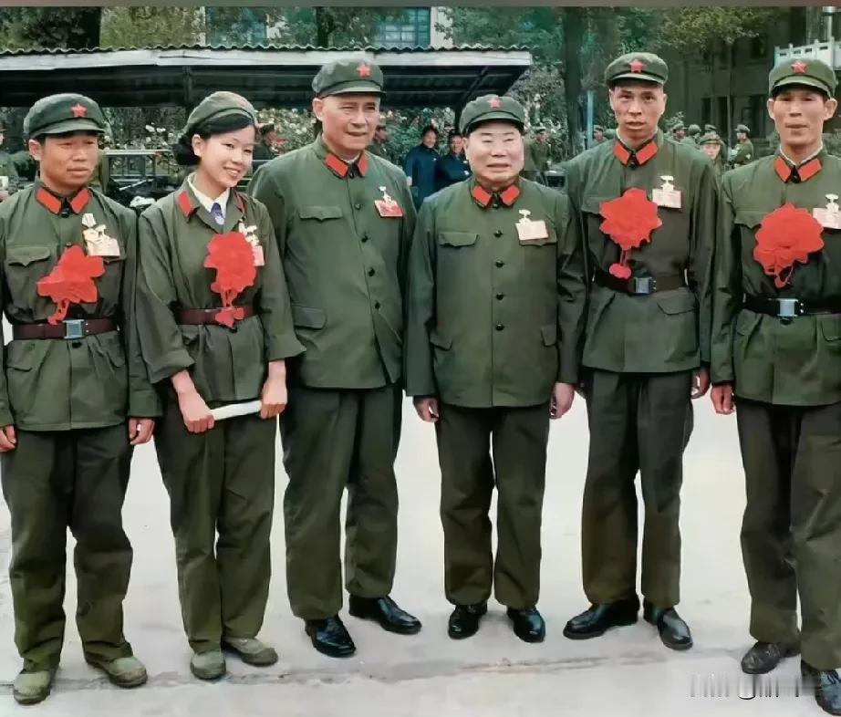 80年代，老山前线一张珍贵的合影