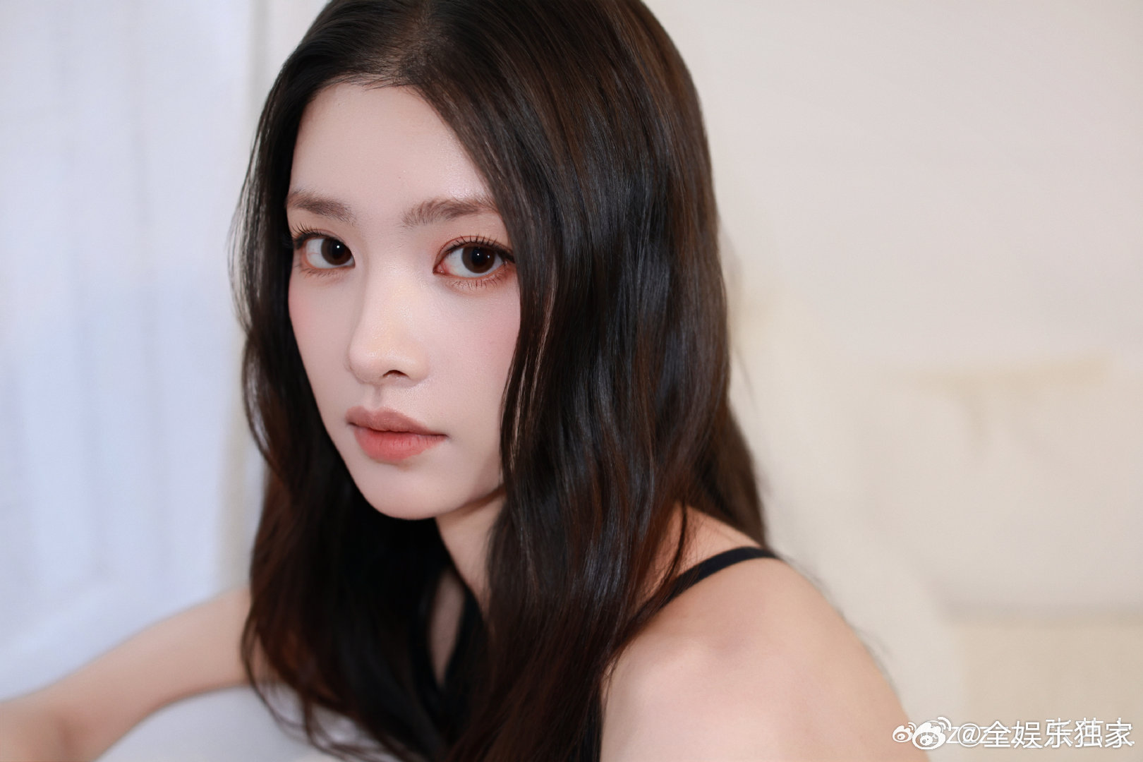 张艺上爱丫爱丫乘风初舞台直播乘风2026梦回青春！张艺上一开口，我直接回到学生时