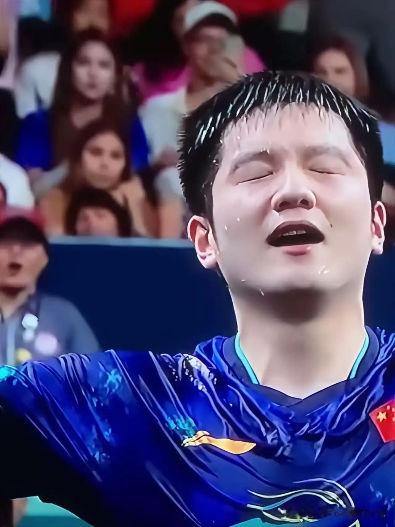 樊振东现在的价值国乒现役没有任何一个运动员能跟他对比的得到全世界运动员和球迷