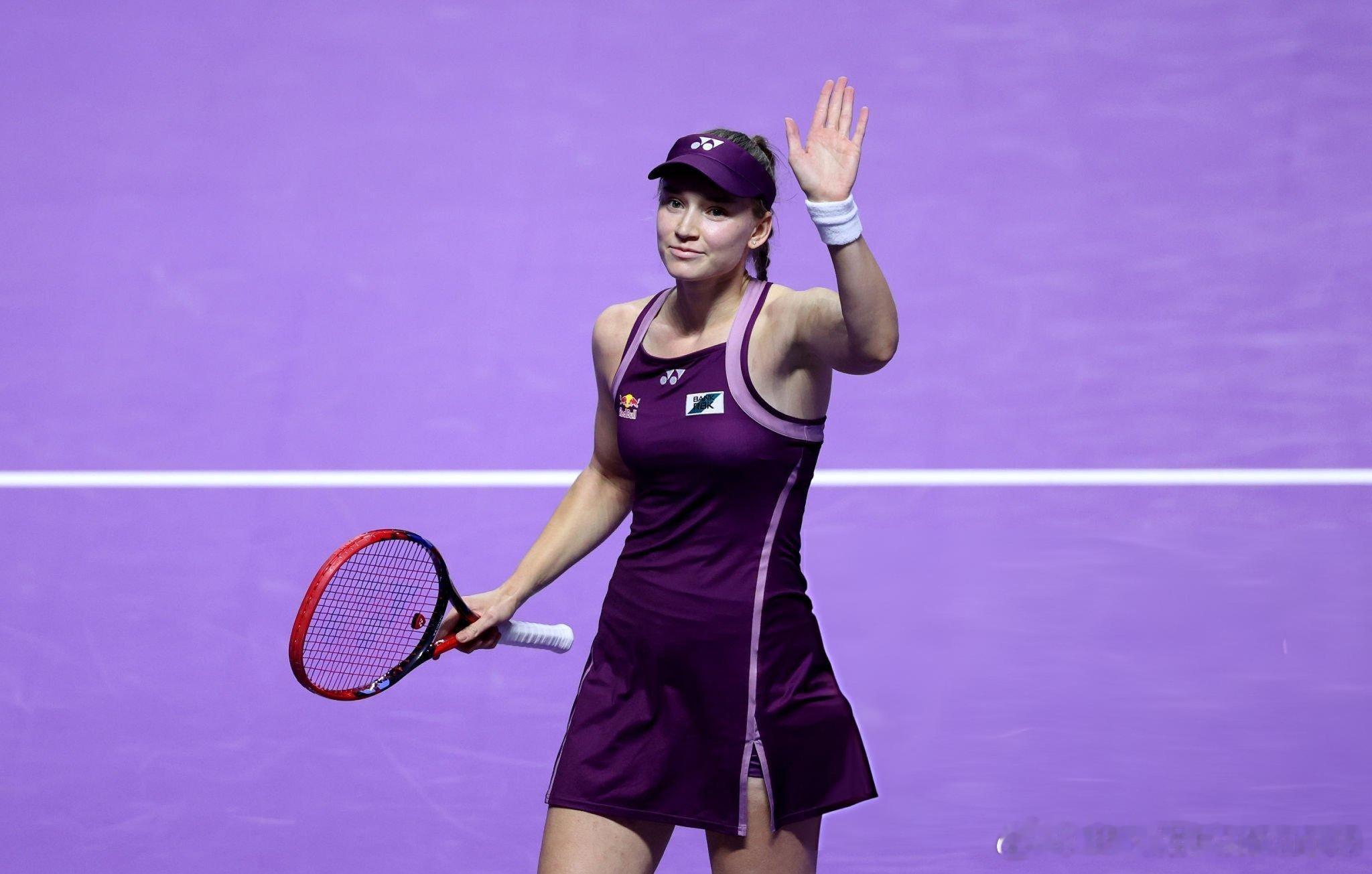 莱巴金娜！3-6/6-1/6-0逆转斯瓦泰克！说真的，Lena现在的球水平很稳定