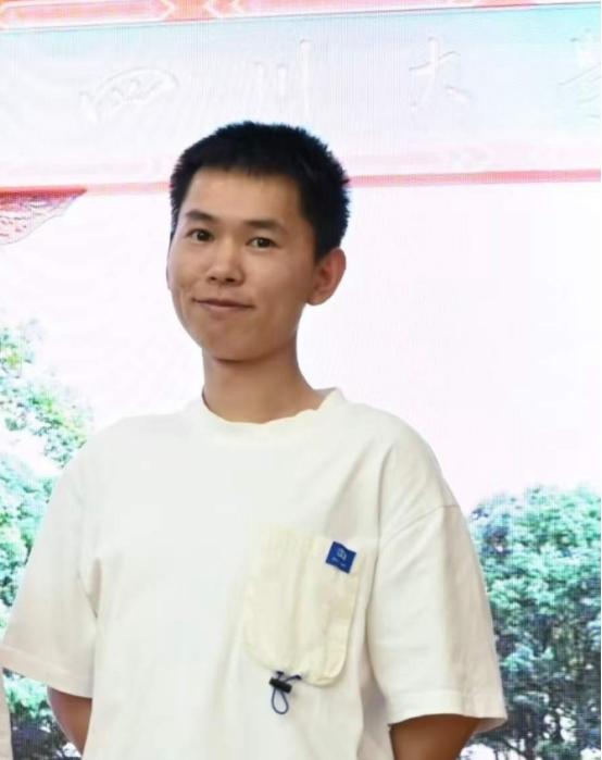 中国28岁博士交换生黄鹏，2025年八月份到意大利图西雅大学进行访学，1月19日