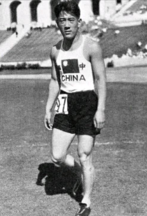 1932年，张学良赞助给刘长春8000大洋，让他去参加洛杉矶奥运会，可他返程时，