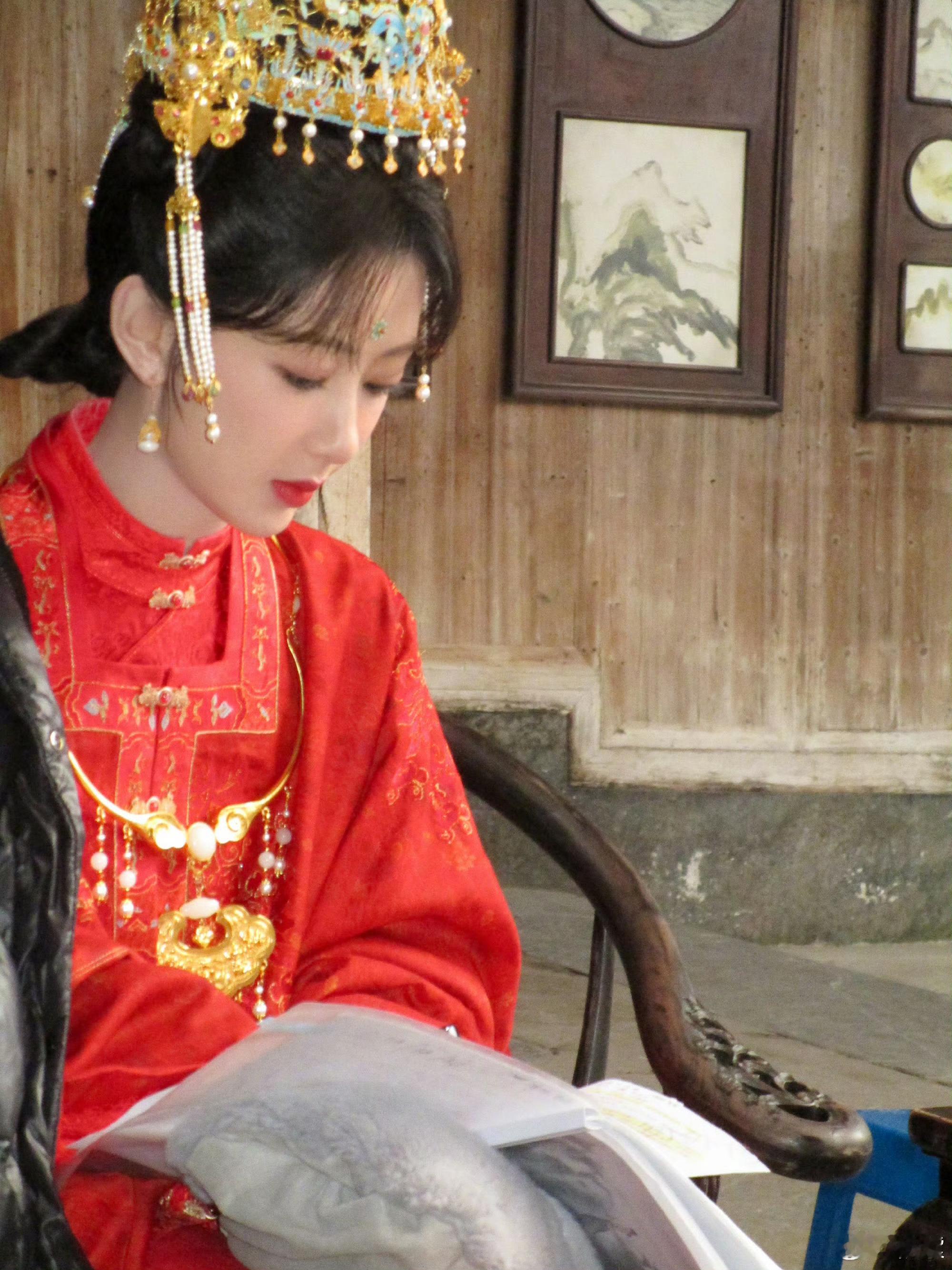 杨紫杨紫李祯yz杨紫家业我有一点点甜，一点点可爱，还有很多很多喜欢你