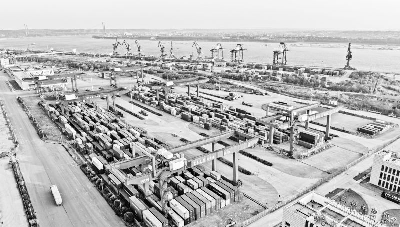 湖北系统施策加快建设贸易强省 1至11月进出口突破7500亿元