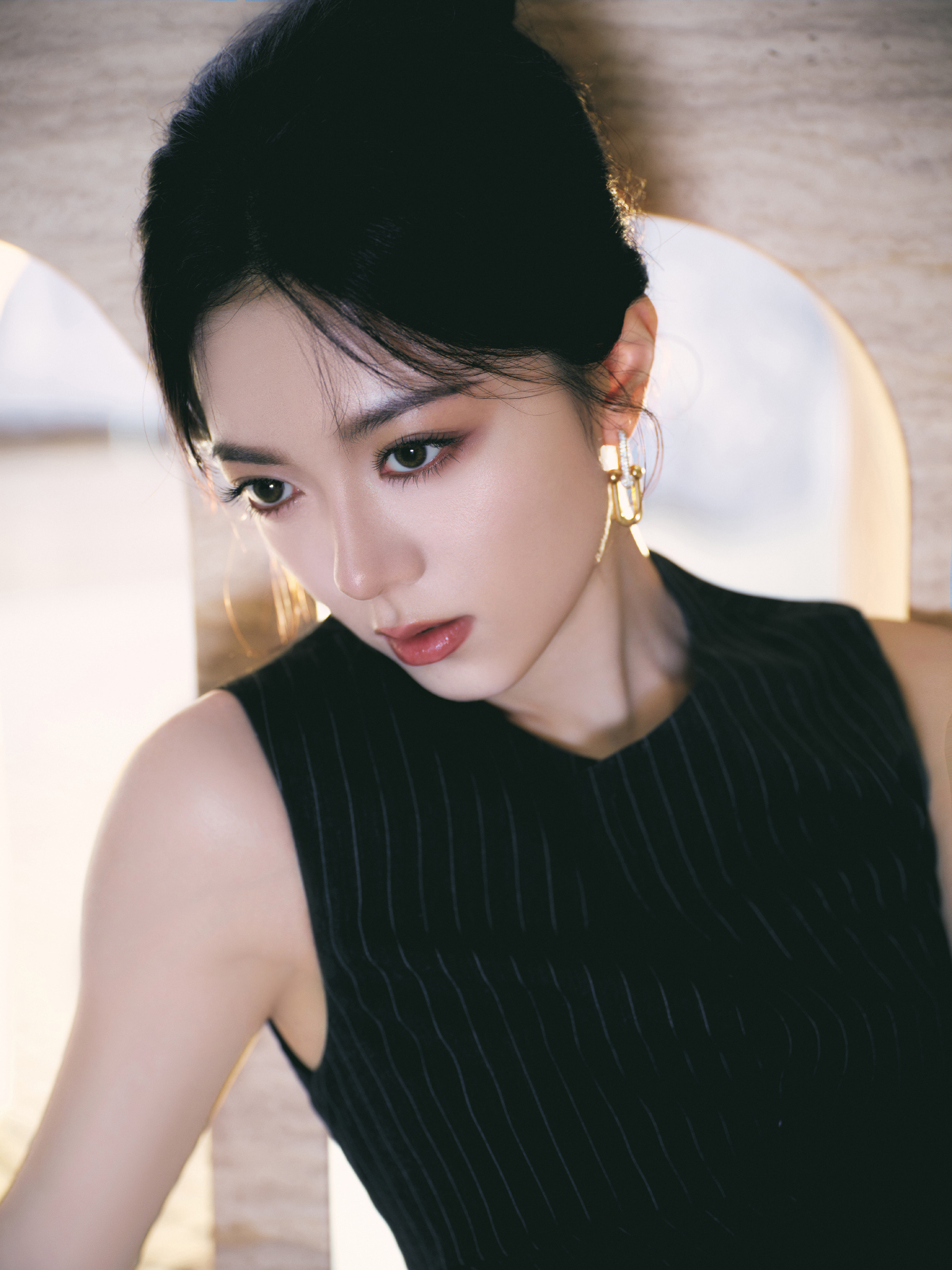 赵今麦MaiQueen解锁风格的无限边界。​