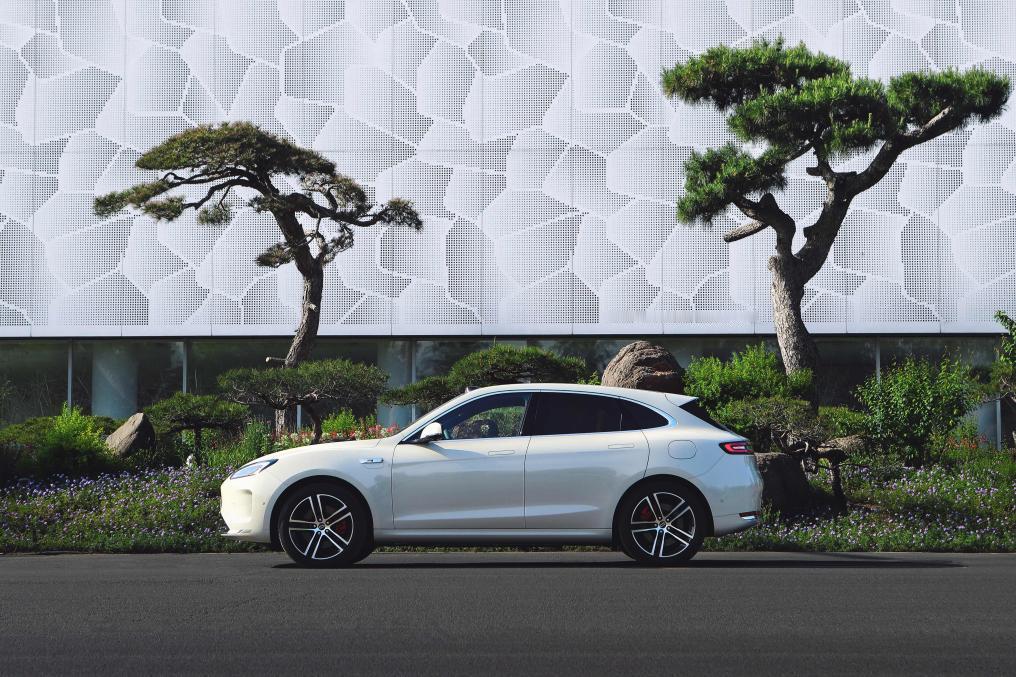 618拿下了一辆问界新M5Ultra，我纠结买它很久了，这几天又仔细对比了一番
