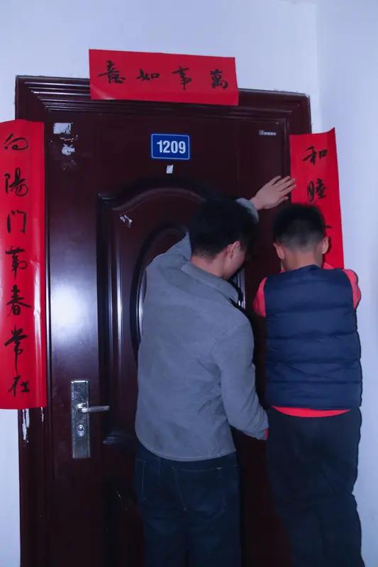 我住进儿子家三天，连夜逃回老家：有些“孝顺”，当父母的实在消受不起！上周末儿