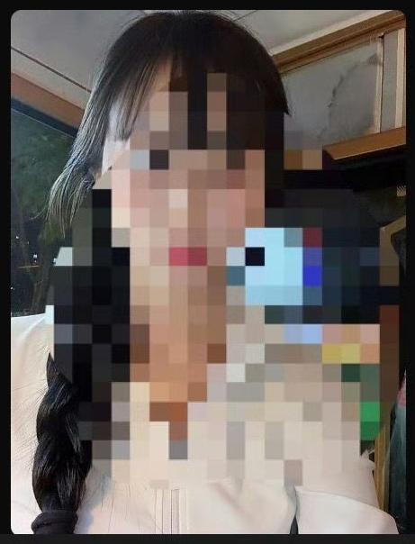 看看一个心机女是如何主动套路一个刚刚退伍的兵哥哥，她问的最多的就是兵哥哥拿了多少