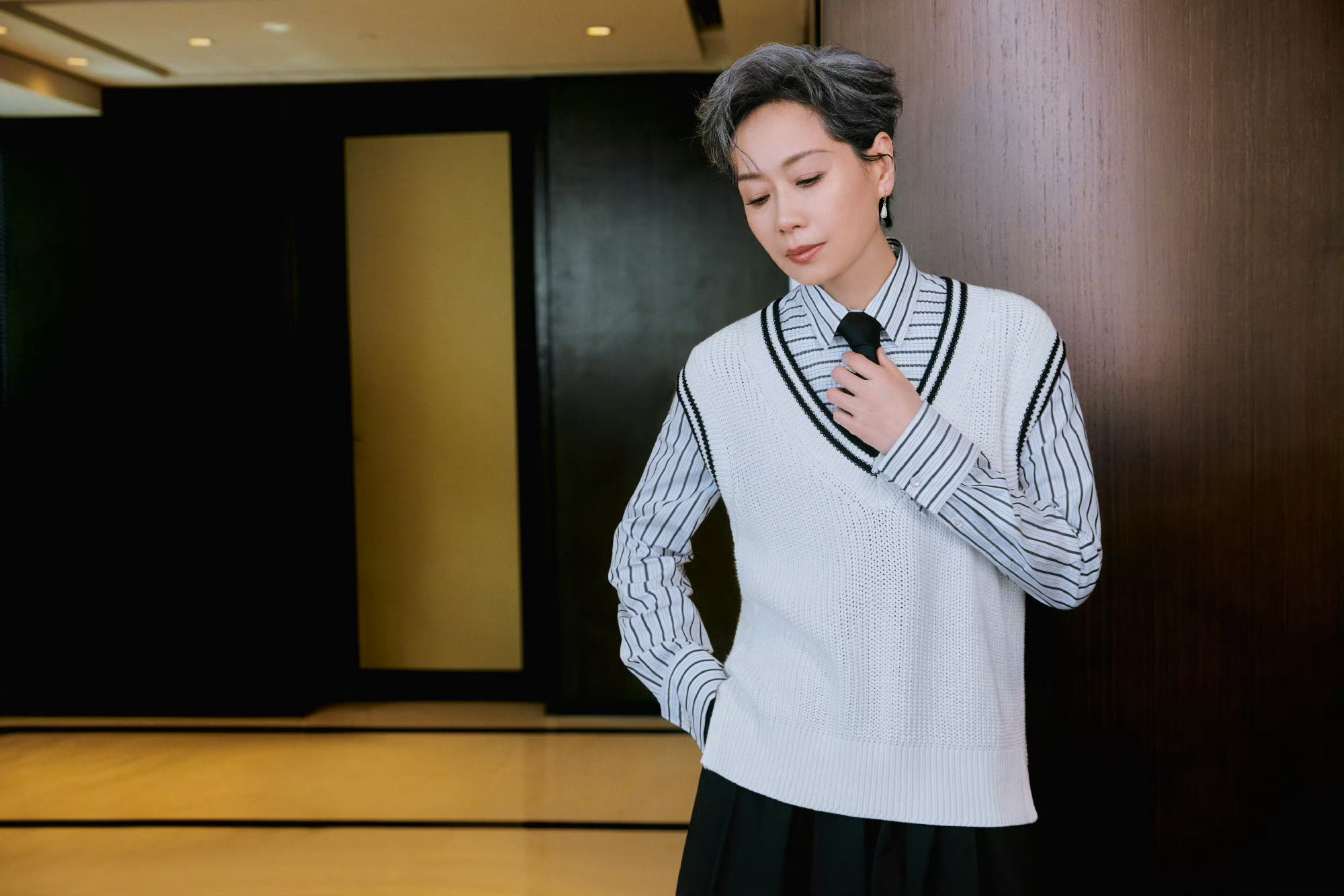 叶童学院风也太好看了！气质干净又温柔，12张图片根本看不够～💞