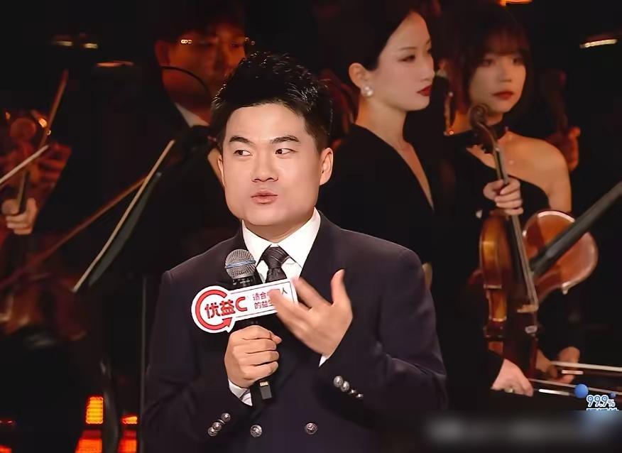 看完董宇辉导演、主持的精彩纷呈的跨年乐享会：震撼、满足、惊喜，难以入眠。看完