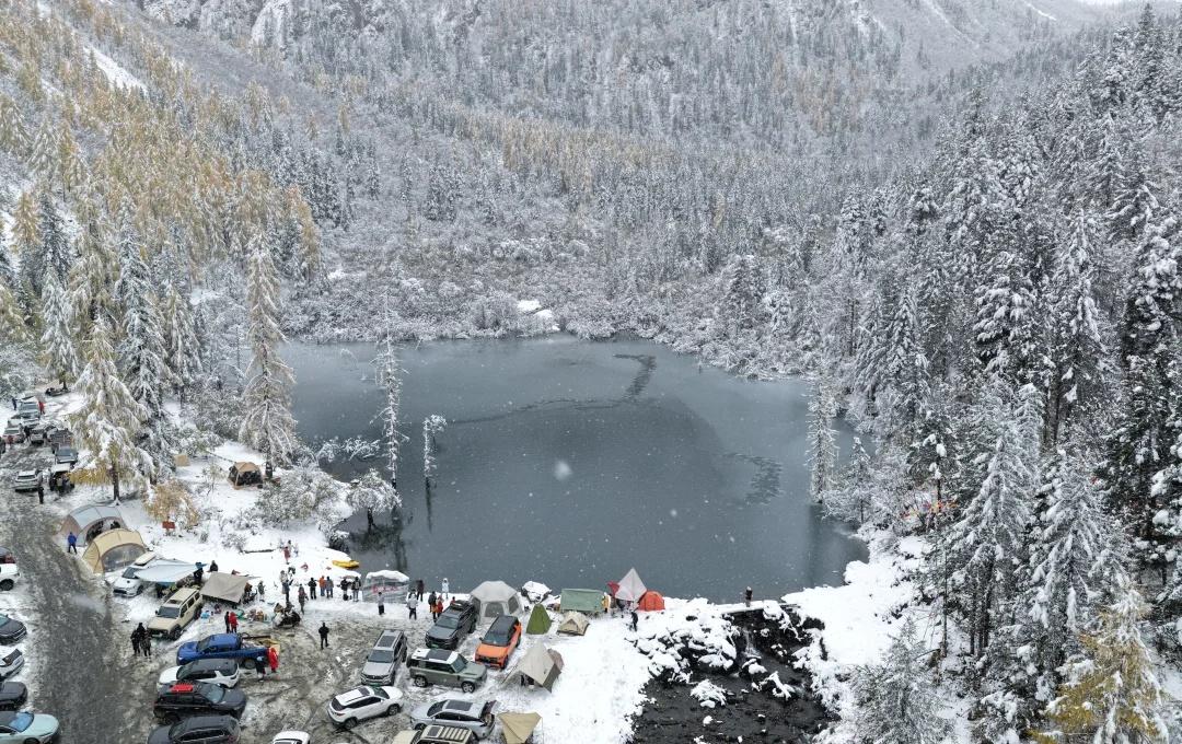 理县霸王山理县霸王山川西秋景11月1日豪赌一场霸王山：在到达霸王山村口之
