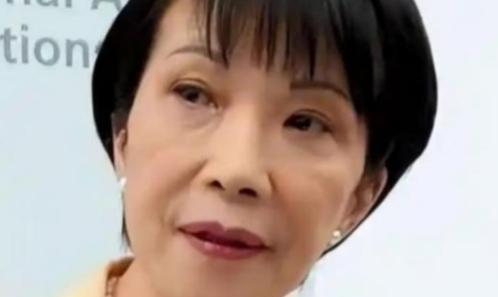 一个在日本的华人说了一句意味深长的话，他的大概意思是，如今中国如果和日本开战，或