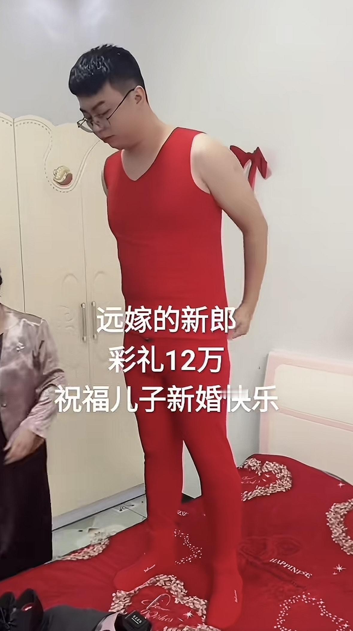 宁夏新郎做上门女婿，彩礼12万，评论区网友炸了这年头上门女婿也不稀奇了，这不
