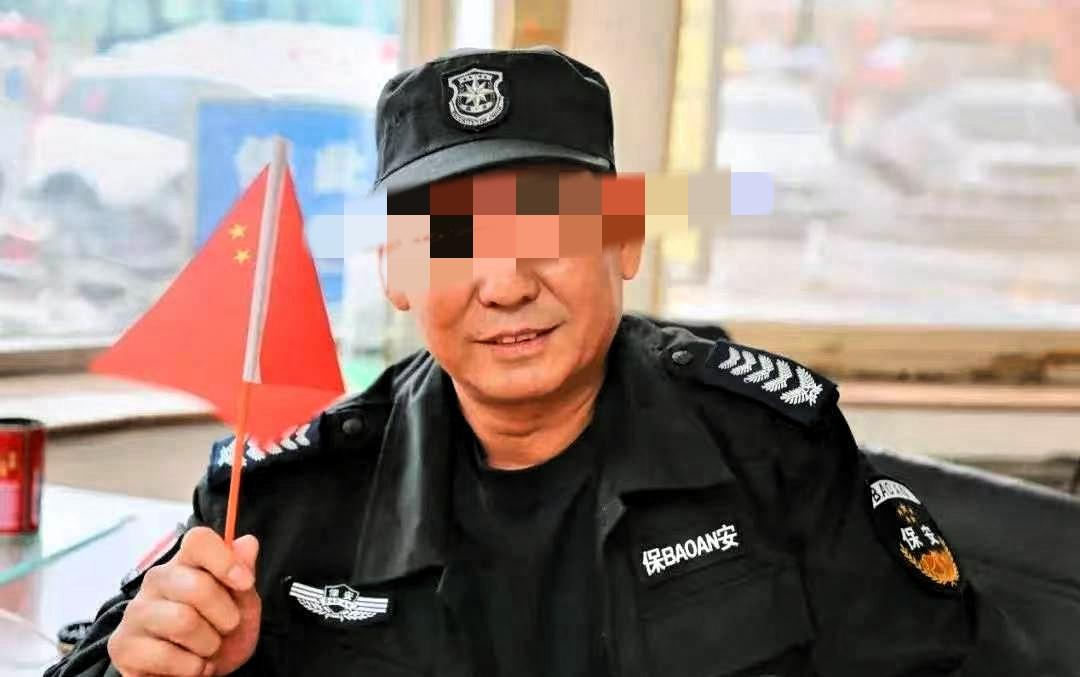 他只是下楼去挪一辆电动车，再也没能活着回来。河北衡水，6月8日晚上，56